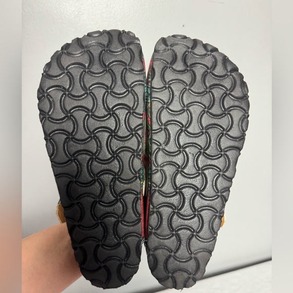 Calceo‎ Peace and Love Clogs Size 38 (US 7.5) - Picture 7 of 10